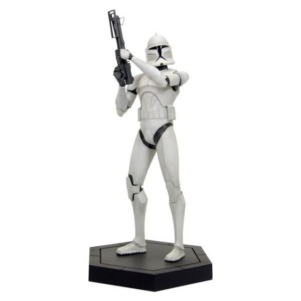 White shop clone trooper